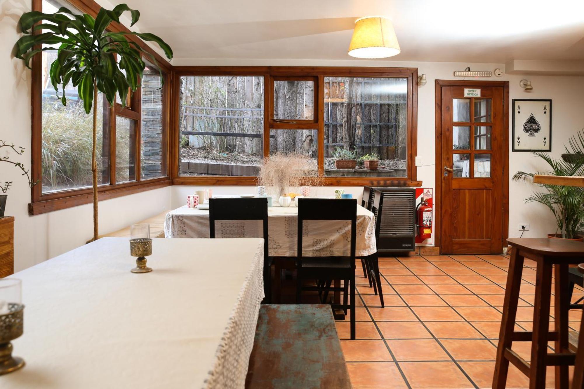 סן קרלוס דה ברילוצ'ה La Justina Hostel מראה חיצוני תמונה